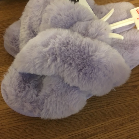 Cat & Jack Other - Cat & Jack Girls Mackenzie Slippers Large 4/5 NWT